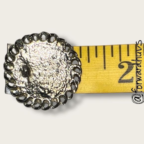 Vintage 1990s Elizabeth II Regina Faux Coin Post Earrings - Picture 6 of 7